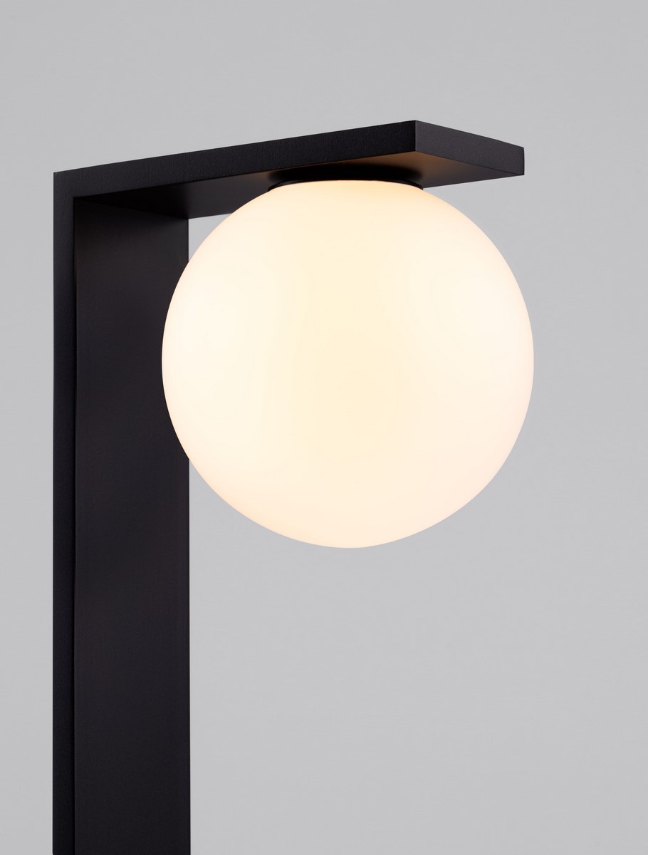 ΦΩΤΙΣΤΙΚΟ ΔΑΠΕΔΟΥ BLACK ALYMINIUM & OPAL GLASS IP65