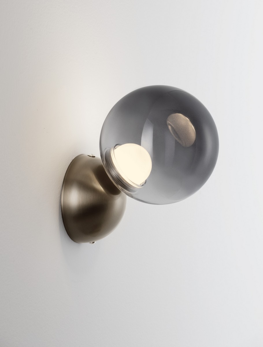 ΑΠΛΙΚΑ ΤΟΙΧΟ LED Brushed Nickel Steel & Aluminium & Smokey Glass