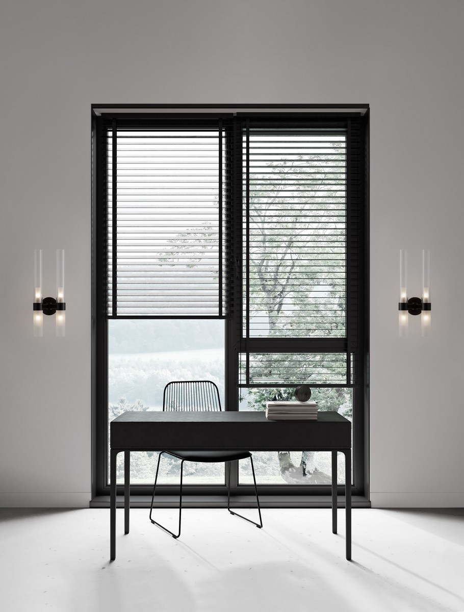 ΑΠΛΙΚΑ ΤΟΙΧΟΥ  Matt Black Metal Clear & Frost Glass