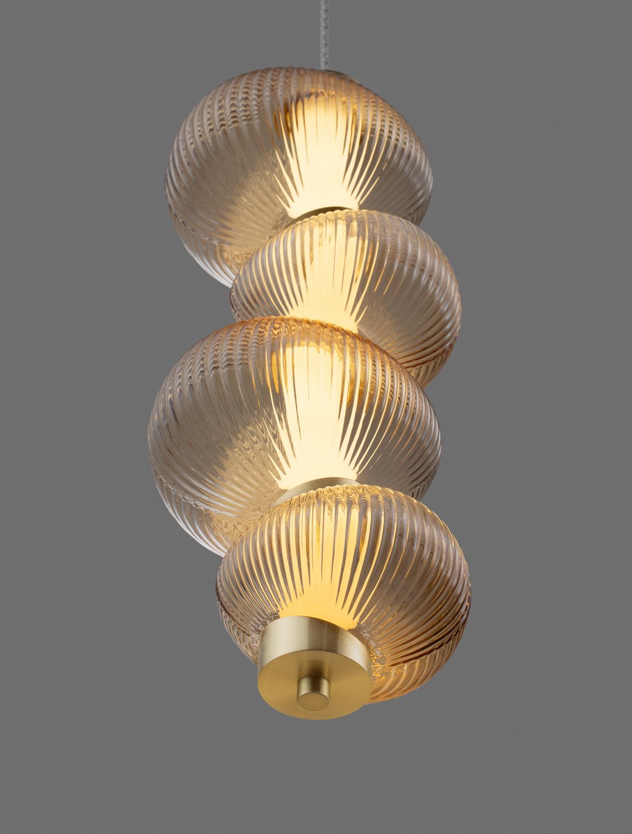 ΚΡΕΜΑΣΤΟ ΜΟΝΟΦΩΤΟ  Glossy Light Gold Metal Base Amber Color Glass