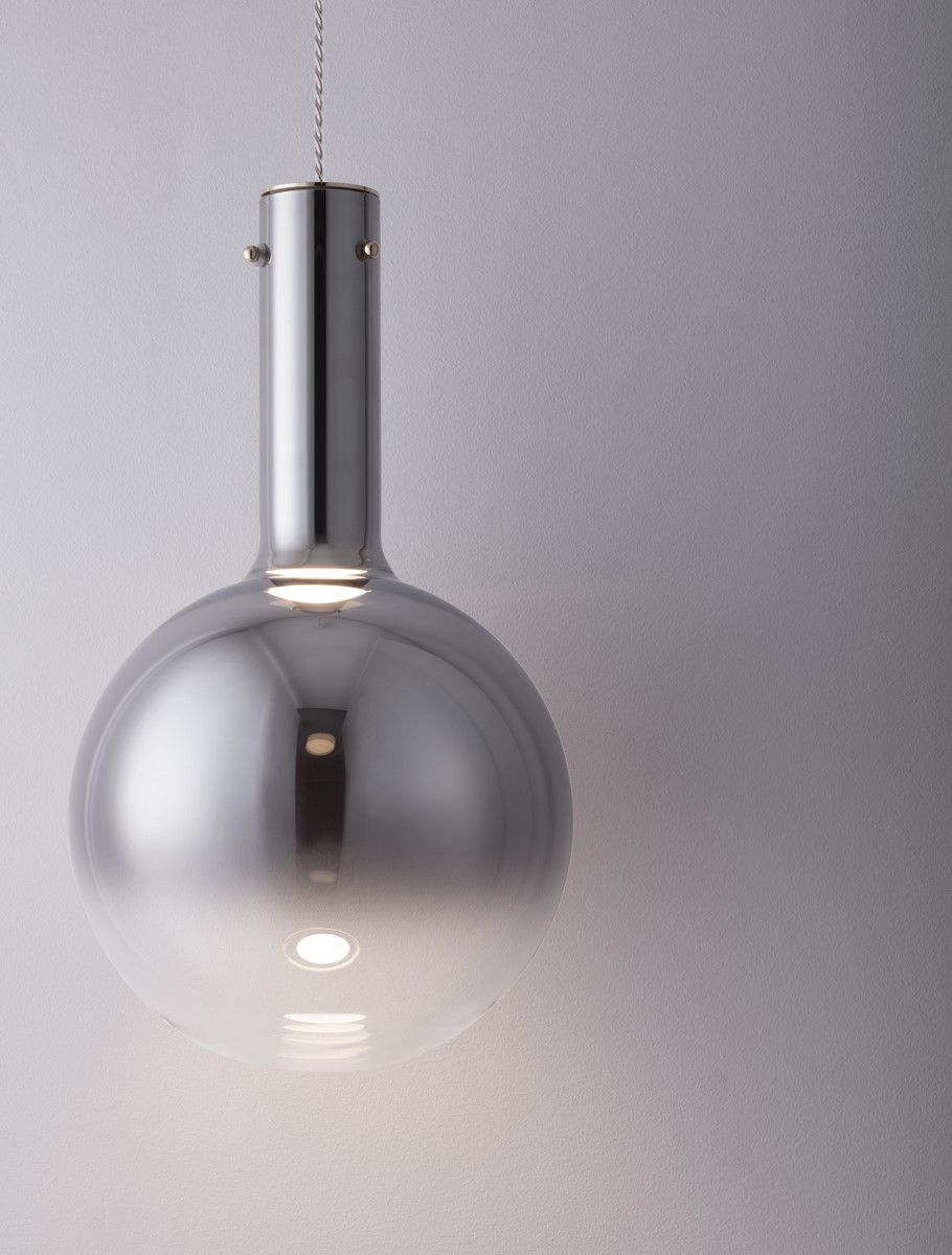 ΚΡΕΜΑΣΤΟ ΦΩΤΙΣΤΙΚΟ Smokey Glass & White Metal Base & Champagne