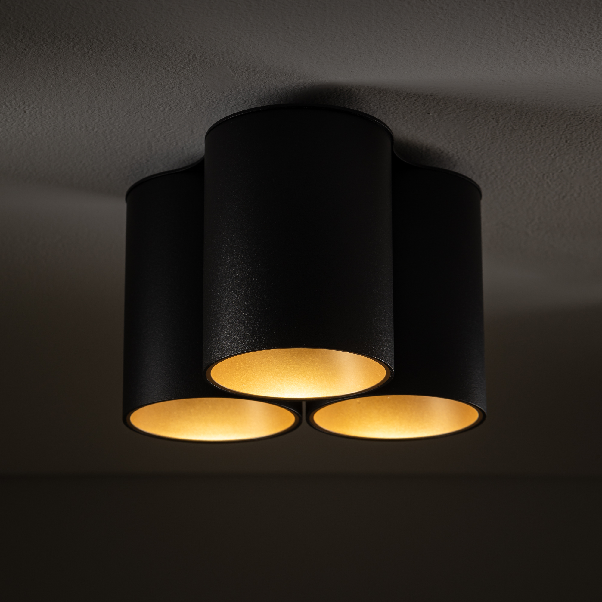 EYE TONE BLACK GOLD