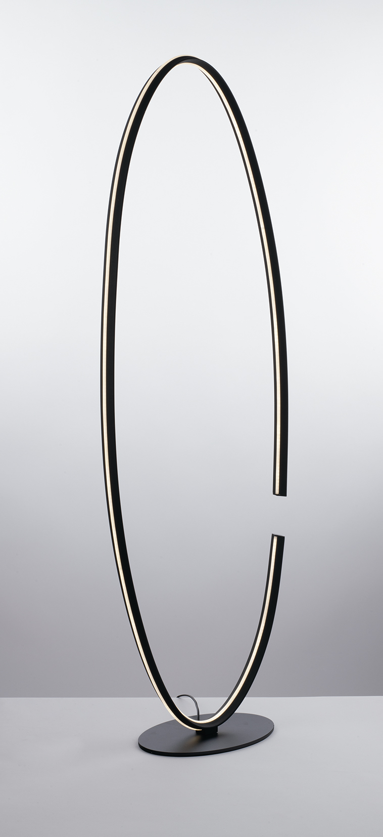 PIANTANA LED CLARKE NERA 32W 1920LM 3000K 42X133CM