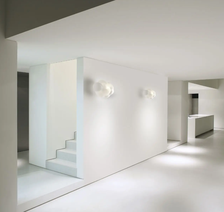 wall lamp in white glass D:29cm ITALY