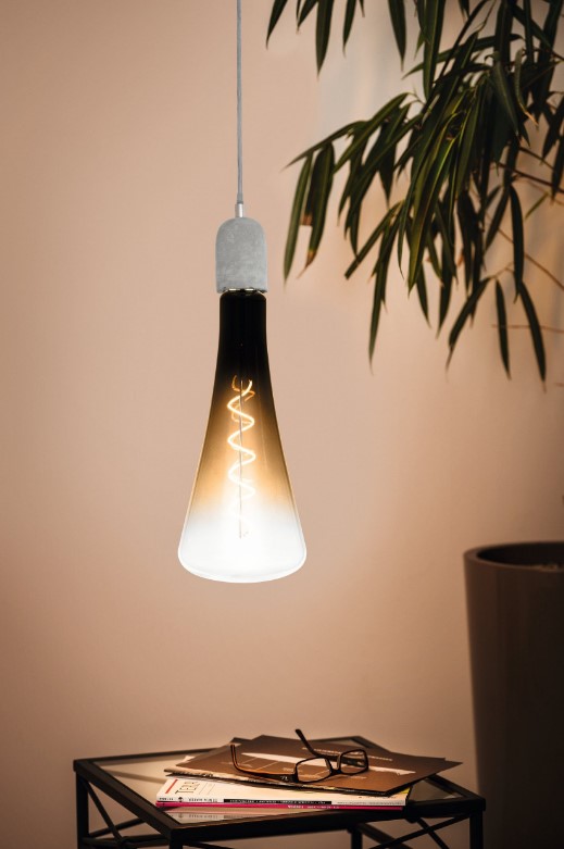 TAPERED DECORATIVE E27 BULB YELLOW