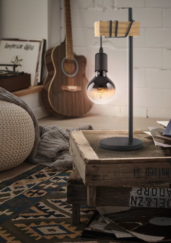 ROUND YELLOW DECORATIVE E27 LIGHT BULB