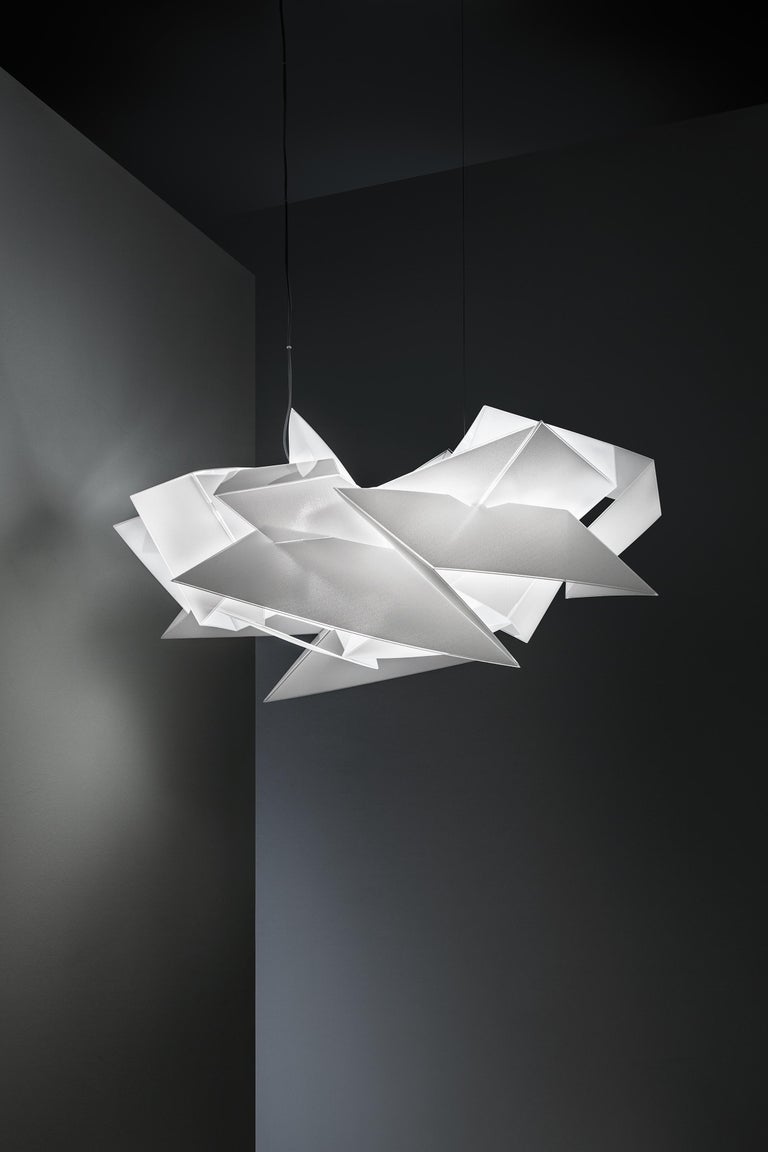 ΚΡΕΜΑΣΤΟ ΦΩΤΙΣΤΙΚΟ ΛΕΥΚΟ 104 x 76 x h. 55 cm